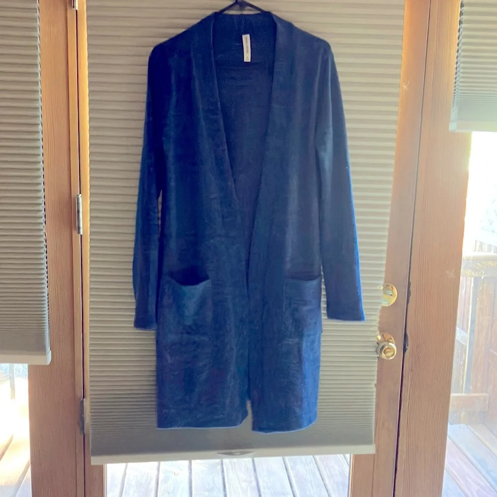 ZENANA Outfitters med blue open front lightweight cardigan..2 pockets. P…